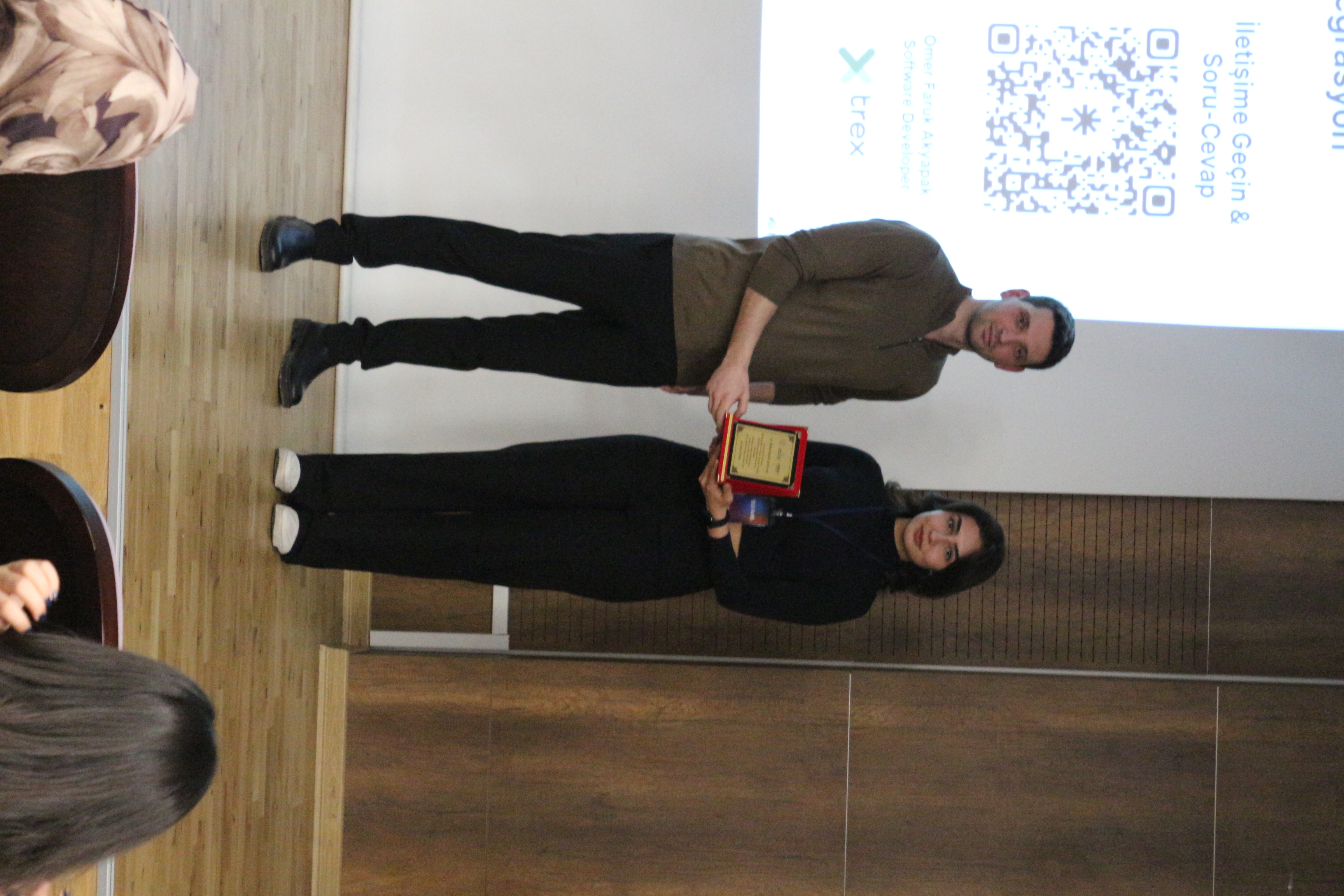 Faruk Akyapak Plaket